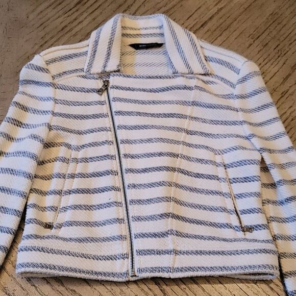 BCBGMAXAZRIA size small navy stripe zip up jacket💙🤍 - Picture 1 of 7